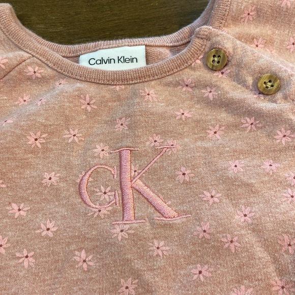 Calvin Klein Matching Set - Picture 2 of 3